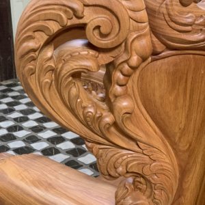 Bộ bàn ghế hoàng gia thông dụng