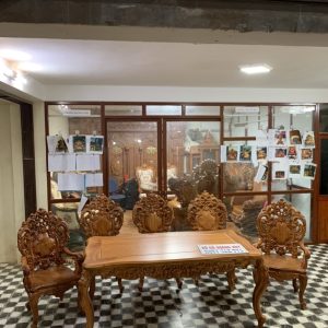 Bộ bàn ghế ăn gỗ hoa hồng chân cong - Bàn dài 10 ghế