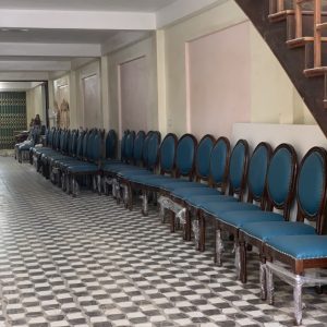 Ghế ăn hội trường theo số lượng lớn kết hợp bọc da và bọc gỗ cao cấp