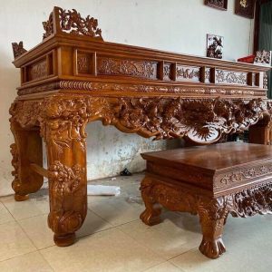 Sập thờ và bàn cơm