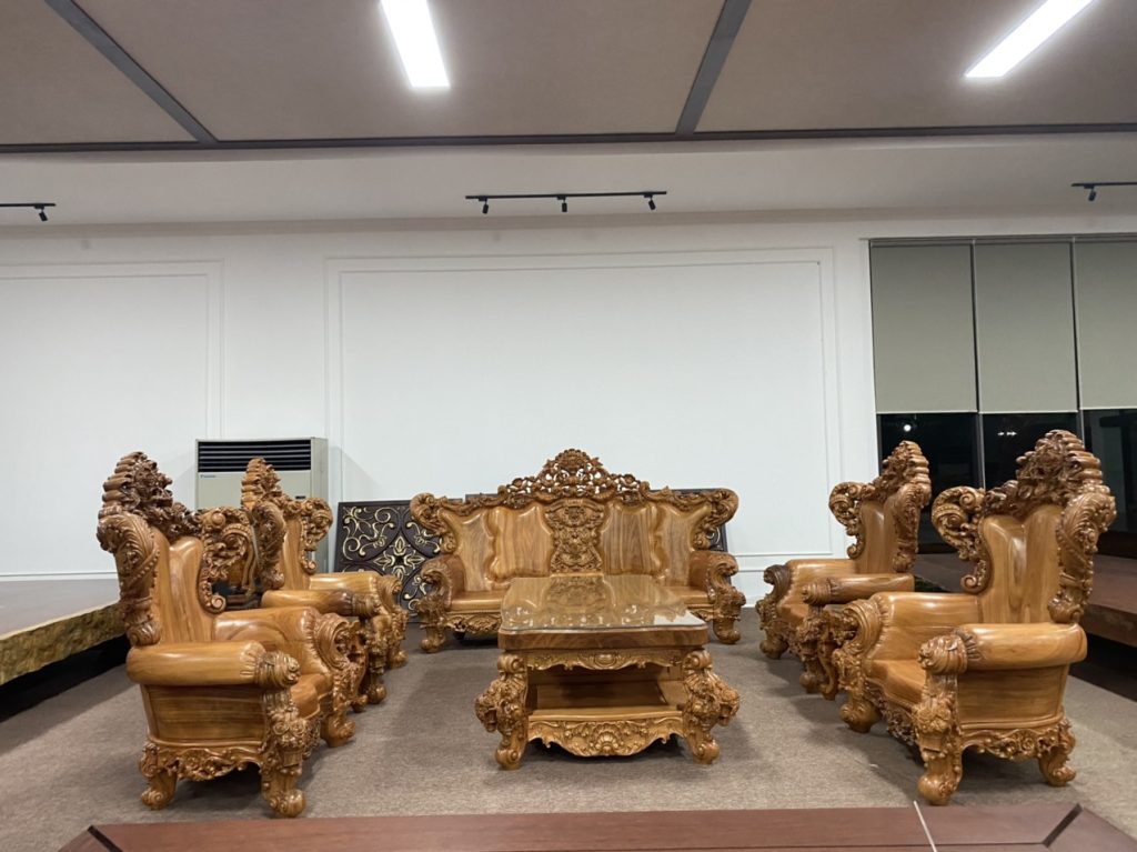 Xưởng gỗ sản xuất nội thất tân cổ điển