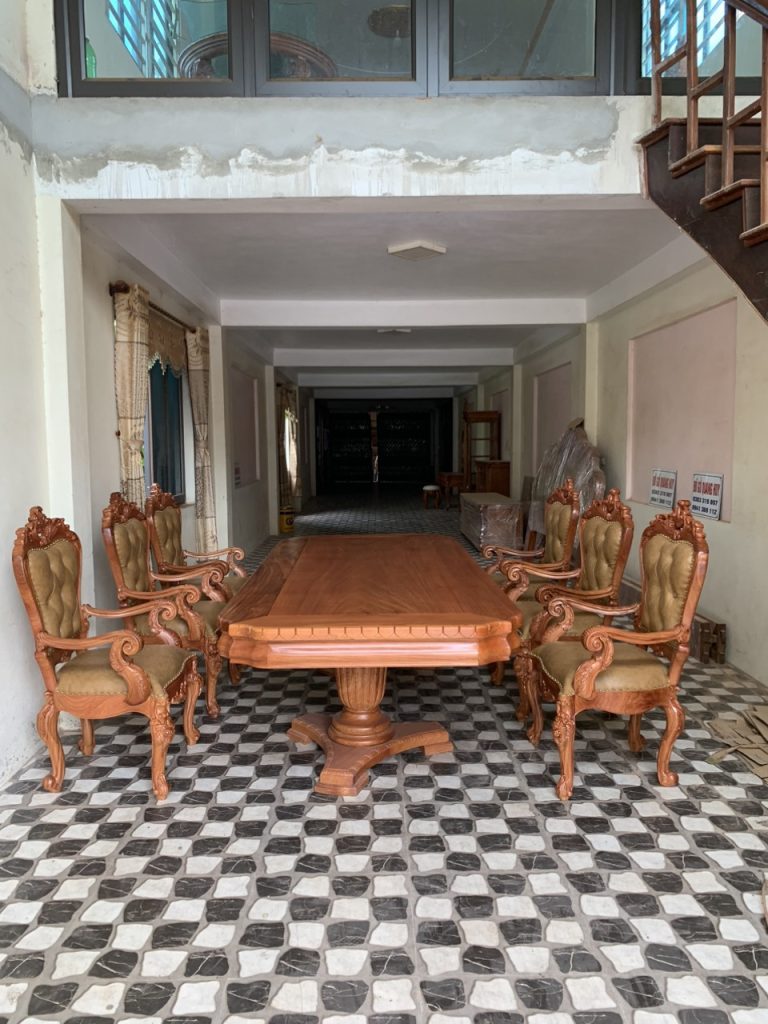 Bộ bàn ăn đệm da siêu vip - xưởng gỗ quanh huy.com
