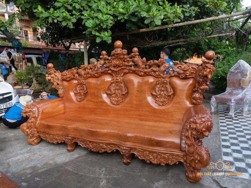 Bộ bàn ghế hoàng gia nguyên khối Cá Chép Tài Lộc