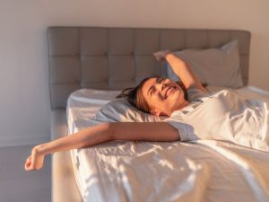 mệnh Kim ngủ quay đầu hướng nào