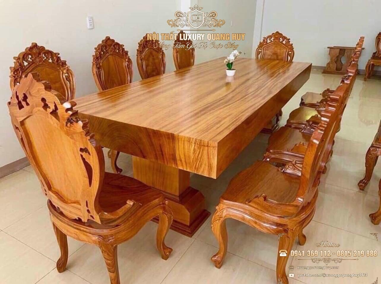 bàn ăn gỗ nguyên khối