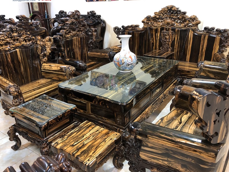 Mẫu bàn ghế hoàng gia gỗ mun hoa