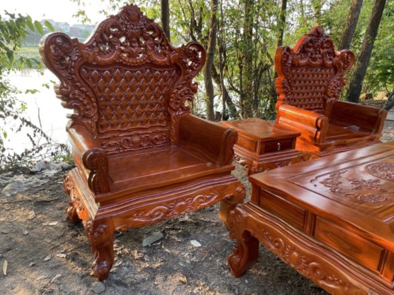 Ghế hoàng gia gỗ xà cừ