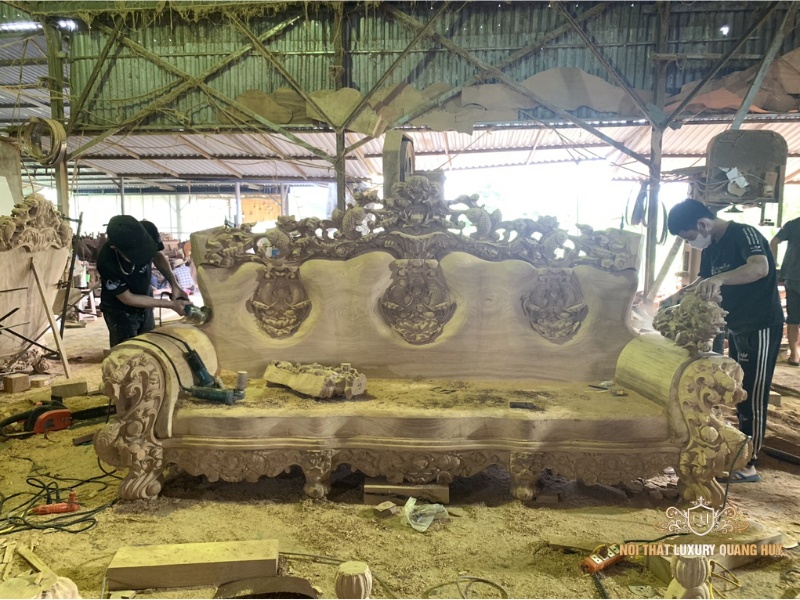 Xưởng gỗ luxury Quang Huy - Chuyên bàn ghế hoàng gia tân cổ điển cao cấp