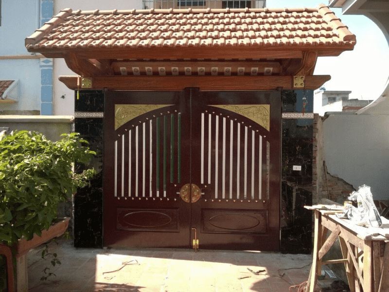 cổng gỗ biệt thự đẹp