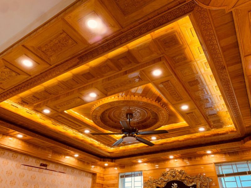 Mẫu trần gỗ kết hợp đèn LED