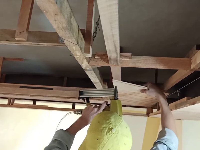 thi công trần gỗ tự nhiên