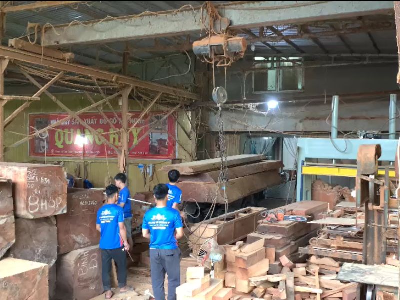 nhà máy sản xuất đồ gỗ nội thất