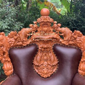 chạm khắc các chi tiết sắc nét