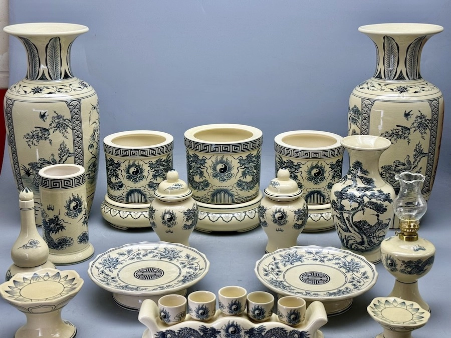 những món đồ cổ đắt giá nhất Việt Nam