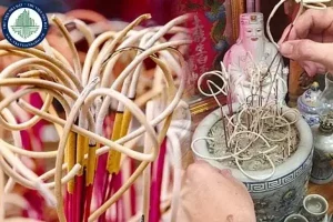 Bài Khấn Tỉa Chân Nhang Ngày 23 Tháng Chạp