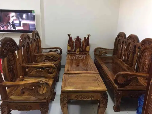 Bàn Ghế Gỗ Gõ Bông Lau