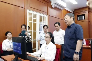 Bàn Máy Tính Hiện Đại Tphcm