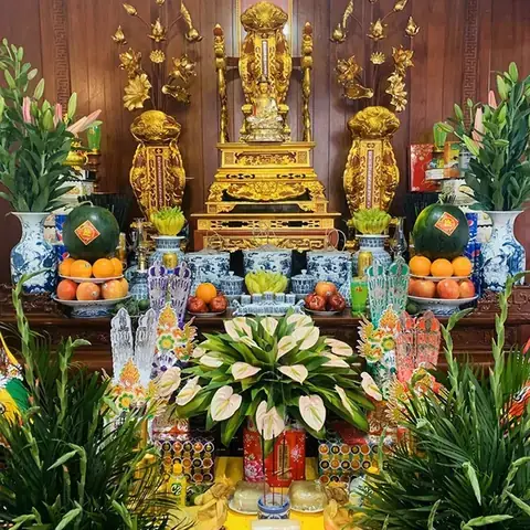 Chuyển Bàn Thờ Từ Tầng Trên Xuống Tầng Dưới Chuyển Bàn Thờ Từ Tầng Trên Xuống Tầng Dưới