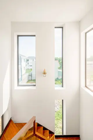 Ở Kính Lấy Sáng Cầu Thang Ở Kính Lấy Sáng Cầu Thang