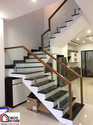 Trụ Tay Vịn Cầu Thang Gỗ