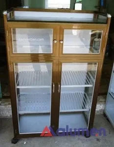 Tủ Kính Đựng Chén Bát