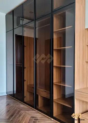 Tủ Quần Áo Nhôm Kính Vân Gỗ Tủ Quần Áo Nhôm Kính Vân Gỗ