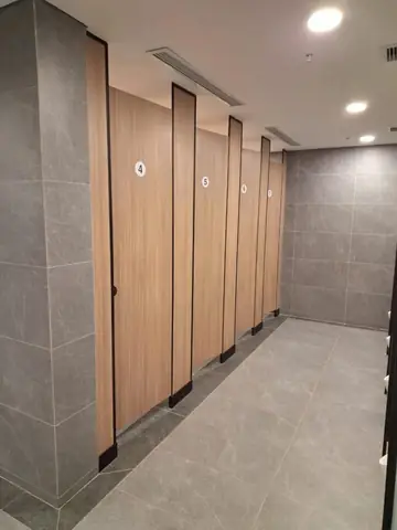 Vách Ngăn Nhà Vệ Sinh Chống Nước